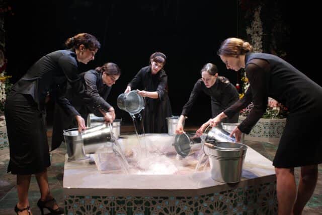 https://www.theatrokefallinias.gr/el/events/55/