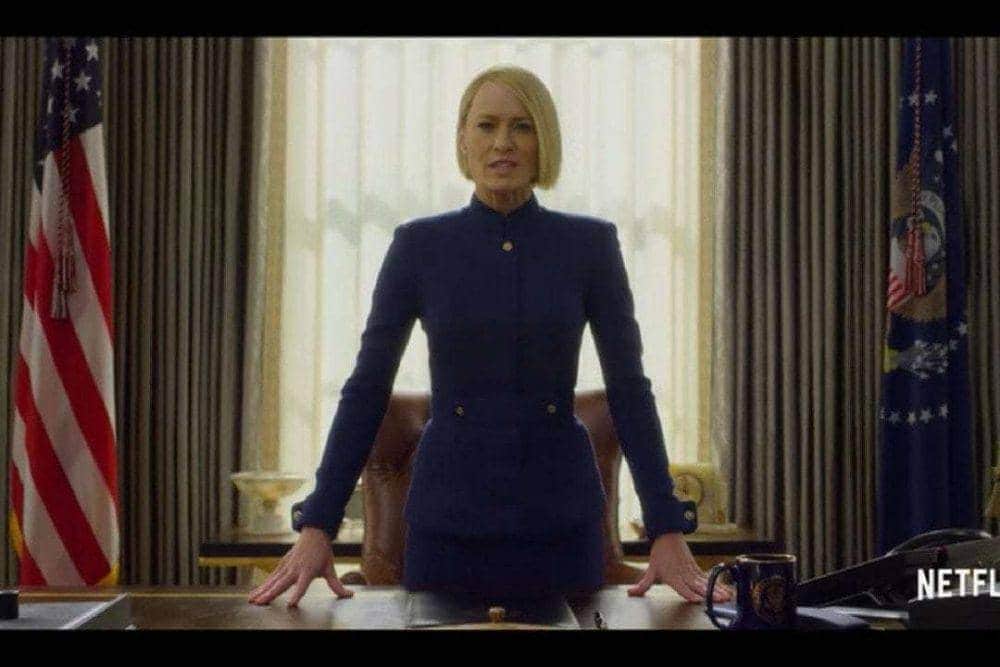 house_of_cards_Claire_Cover_MaxMagTv