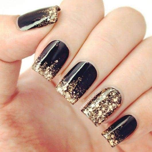 black and gold manicure