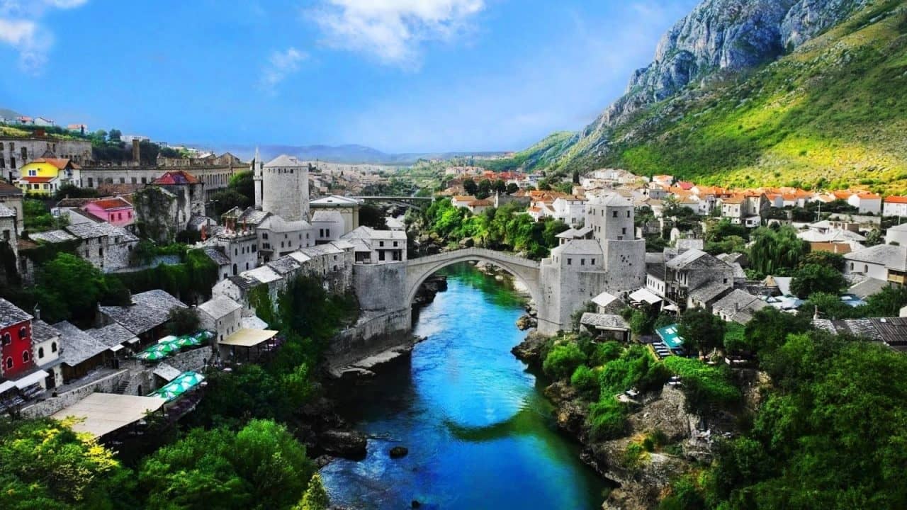 Μόσταρ