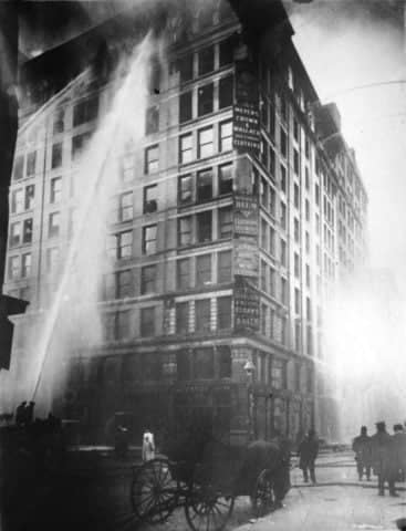 Φωτιά στο εργοστάσιο Triangle Shirtwaist.