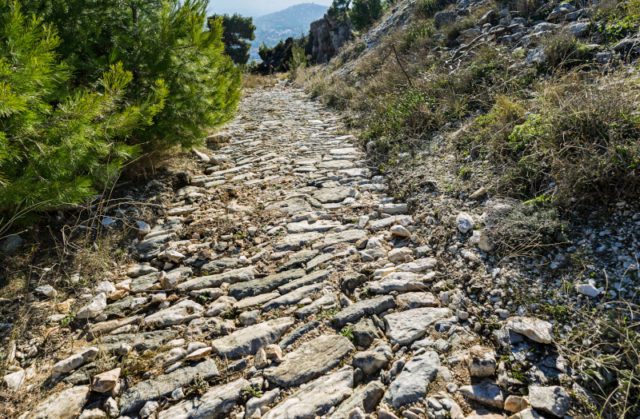 πεζοπορία κοντά στην Αθήνα