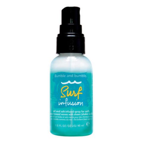 beach waves hair look
