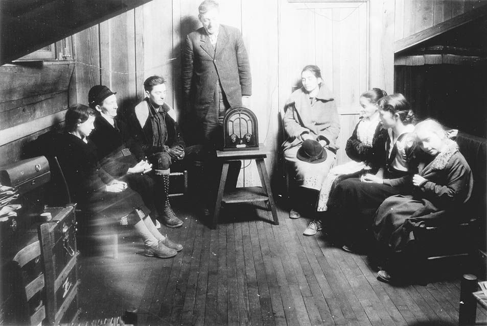 Ένα τυπικό ραδιόφωνο της δεκαετίας του '30.