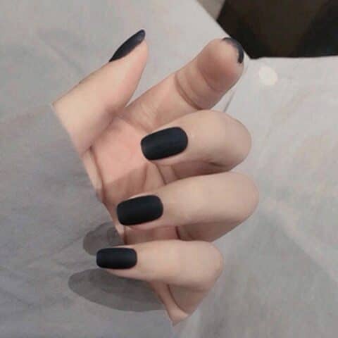 black nails
