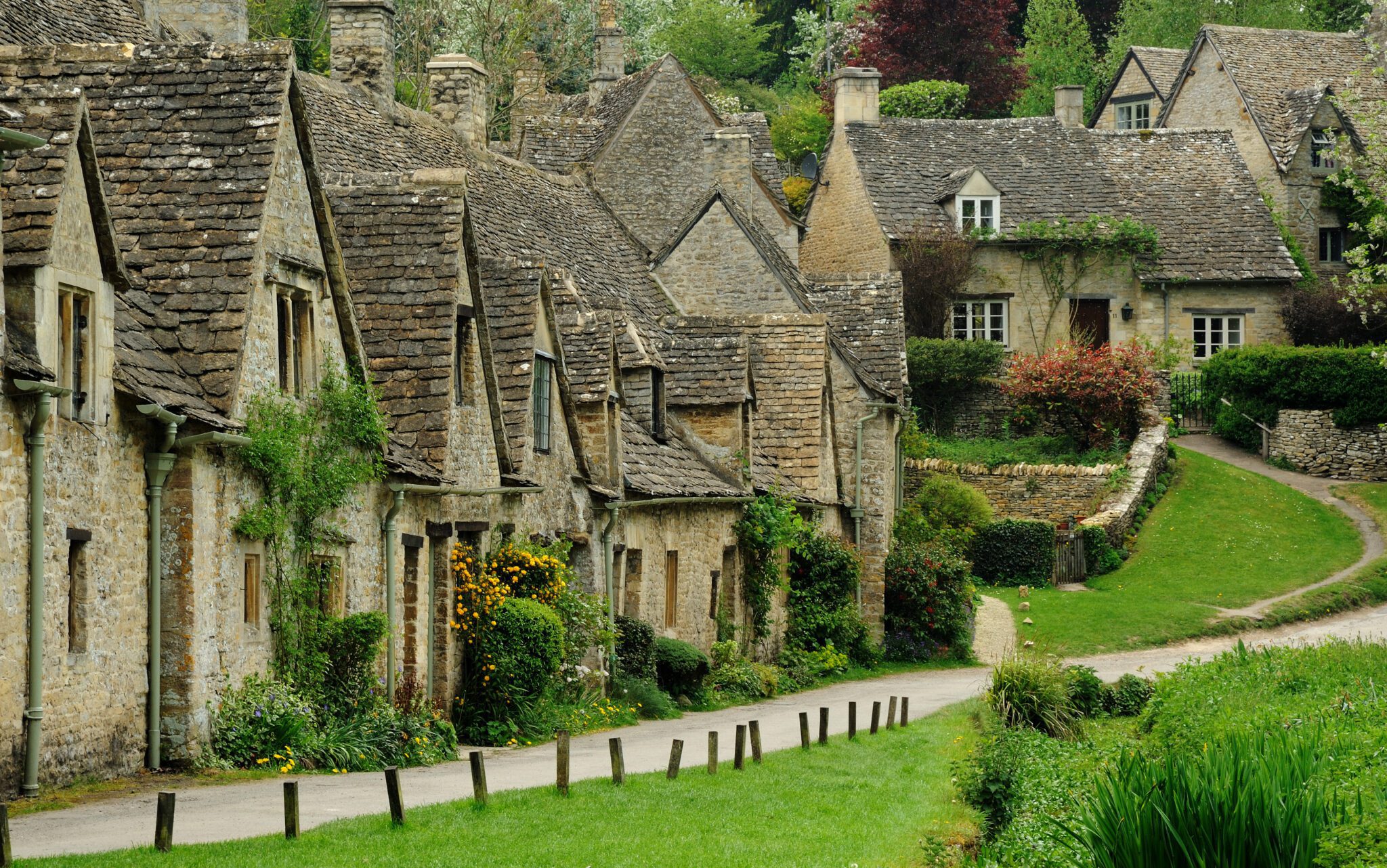 Bibury το παραμυθένιο χωριό της Βρετανικής υπαίθρου μαγεύει κάθε επσκέπτη
