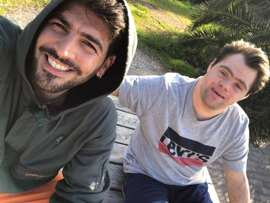 Νίκος