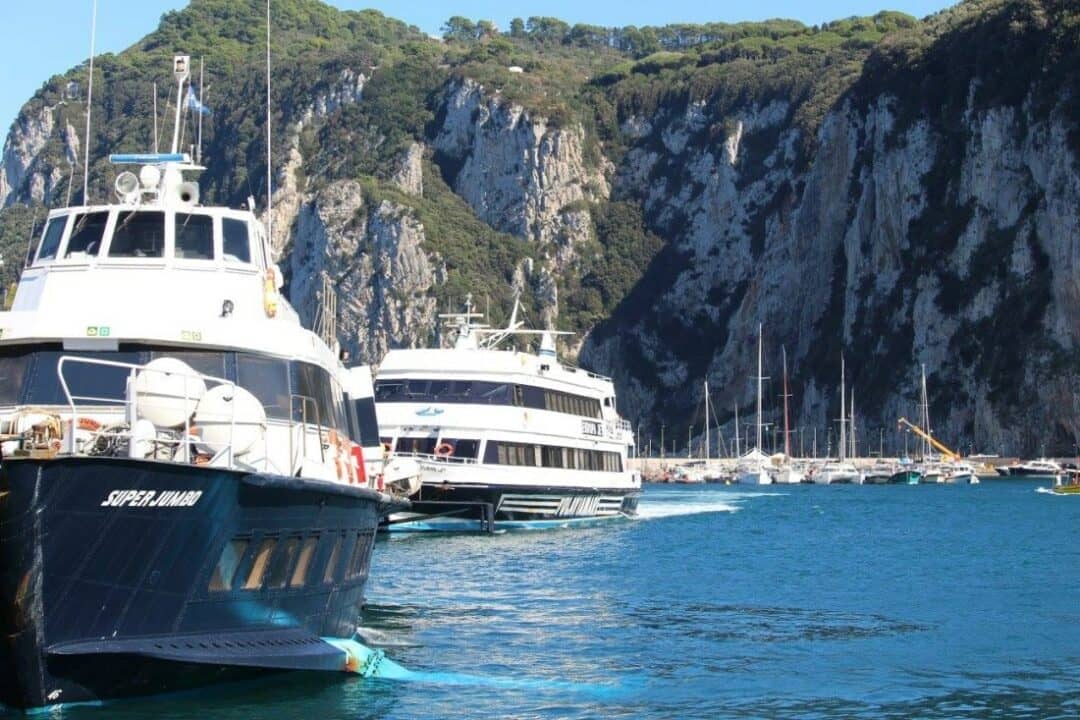 Νάπολη Σορέντο με καράβι 