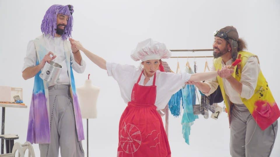 παράσταση " Ο Ραφτάκος των λέξεων" πηγή: artandlife.gr