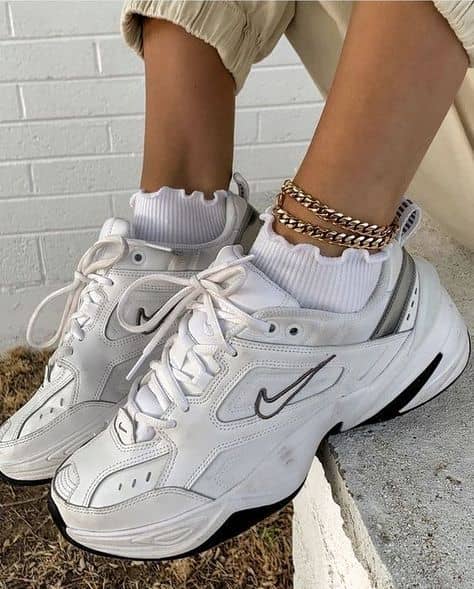 λευκά sneakers
