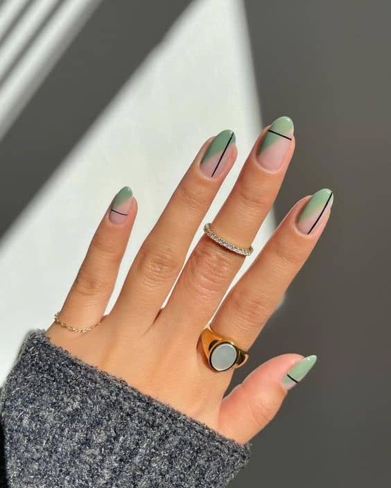 Minimal nail arts