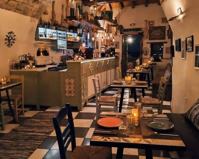 Φαγητό στη Μονεμβασιά - Οινόμελο