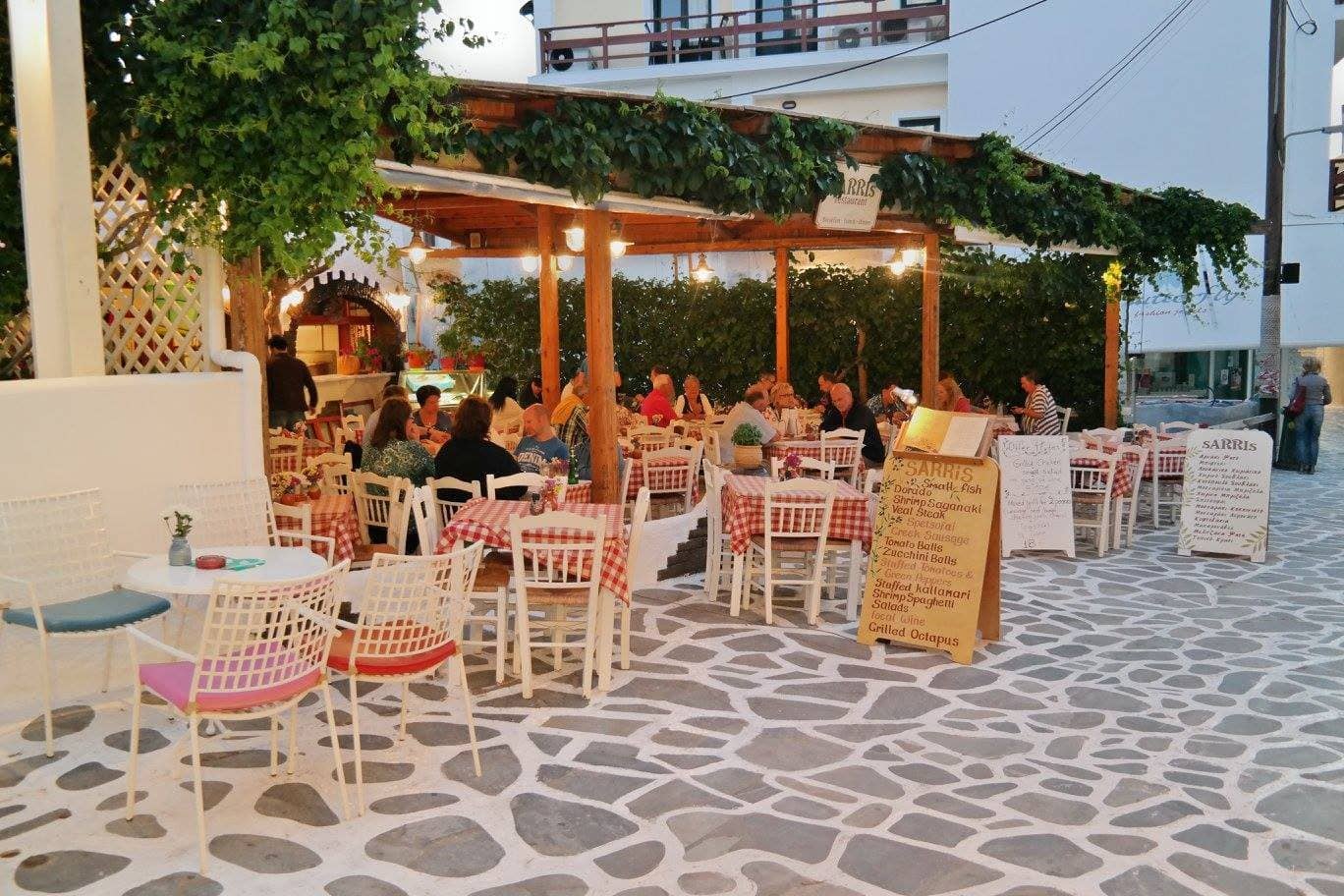 εστιατόρια στην Νάξο Sarris Tavern