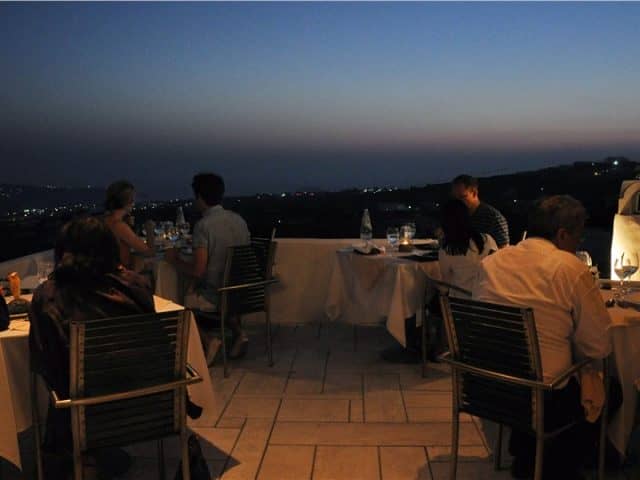 θέα στη Σαντορίνη - Selene Restaurant