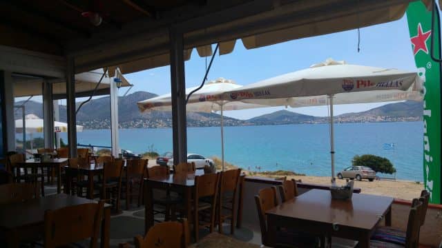 Ταβέρνες στη Σαλαμίνα - Πυροφάνι