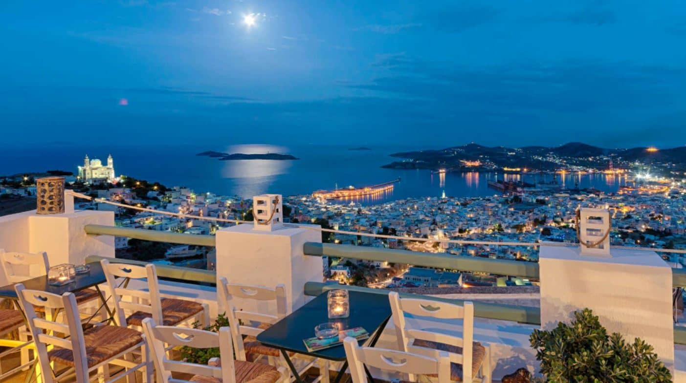 ταβέρνα η απανωχωρίτισσα