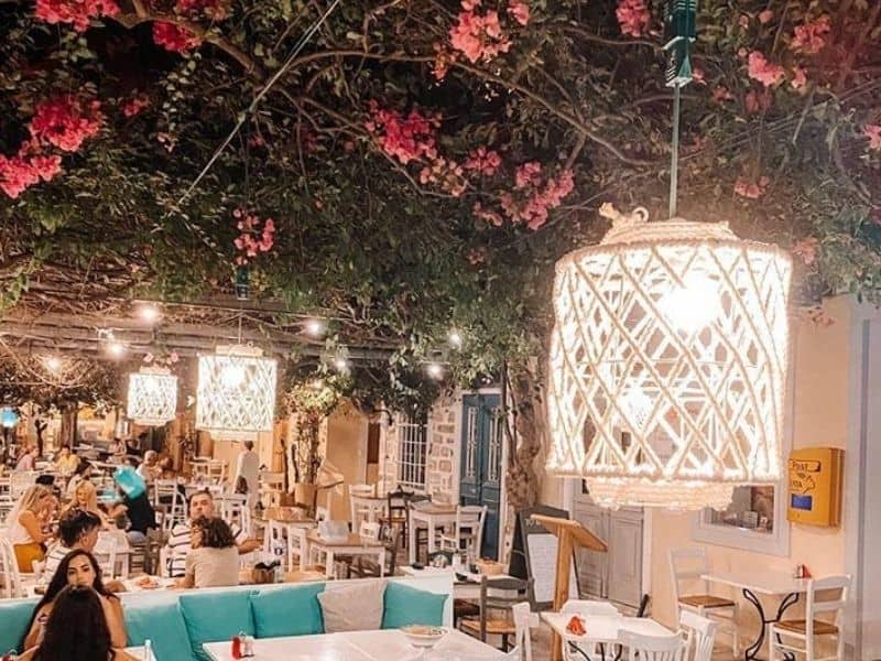 10 εστιατόρια στη Σύρο που σε προ(σ)καλούν να τα δοκιμάσεις τώρα -Σεμινάριο εστιατόριο