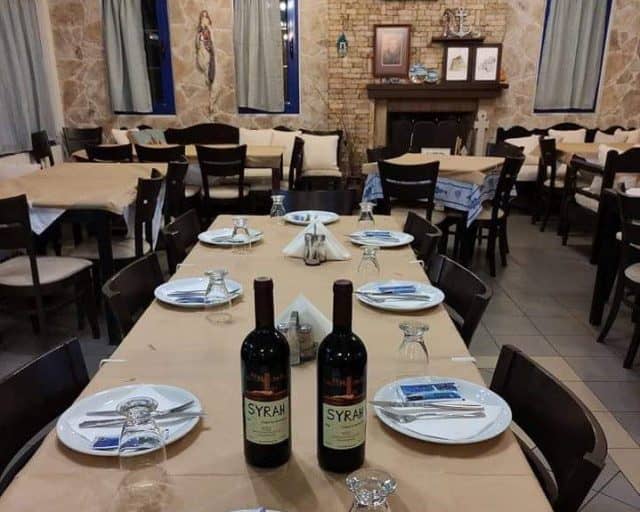 Εστιατόρια στον Πύργο - Βυθός
