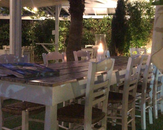 Φαγητό στη Νέα Μάκρη - Χειμώνα καλοκαίρι