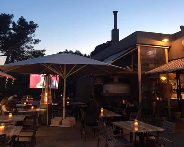 Εστιατόρια στη Νέα Μάκρη - Ena Restaurant