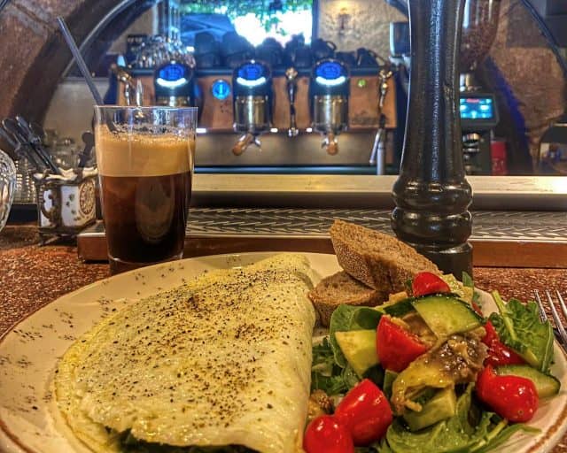 Brunch στη Ρόδο - Κούκος