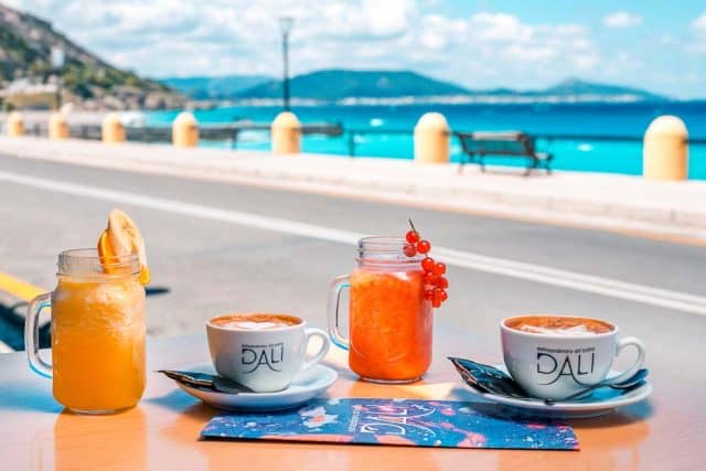 Brunch στη Ρόδο - Dali Extraordinary Art Bistro