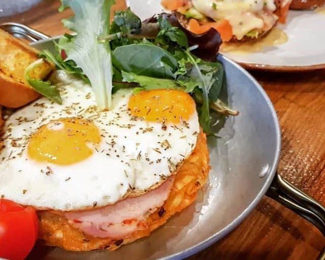 Brunch στην Κέρκυρα - Factory