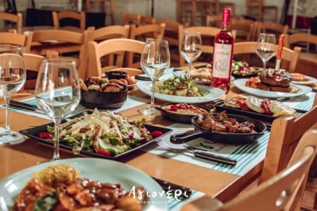εστιατόρια στο Μπουρνάζι - Αγιονέρι 