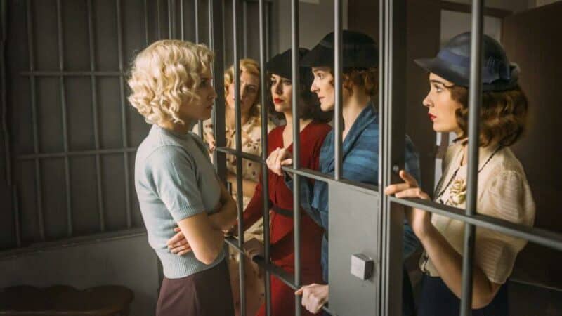 Σειρές που αξίζουν στο Netflix - Cable Girls