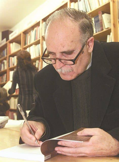 Ντίνος Χριστιανόπουλος