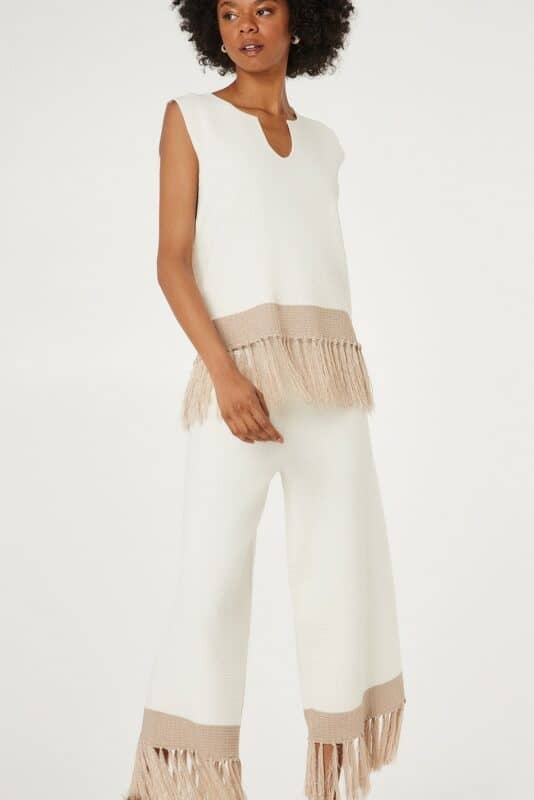 Total white look