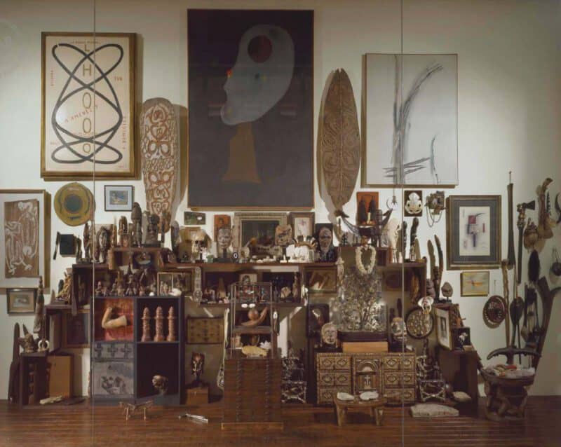 André-Breton’s-apartment-wall