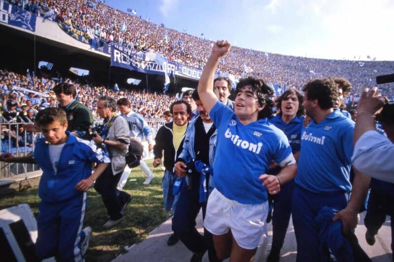 Πηγή: https://www.getfootballnewsitaly.com/2020/feature-how-diego-maradona-came-to-embody-every-side-of-naples/