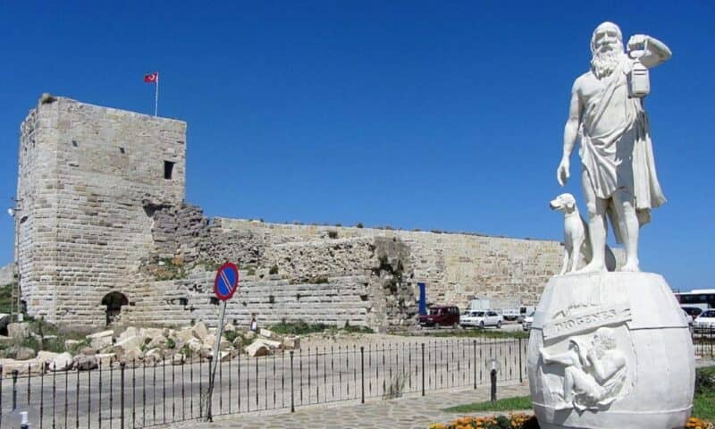 άγαλμα του Διογένη