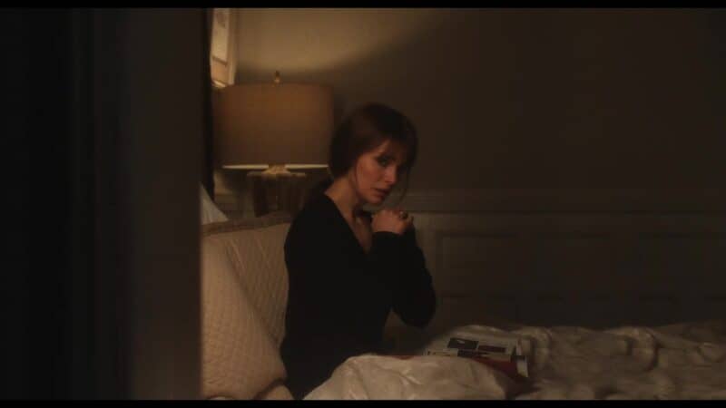 Η Natalie Portman ως Elizabeth στο May December