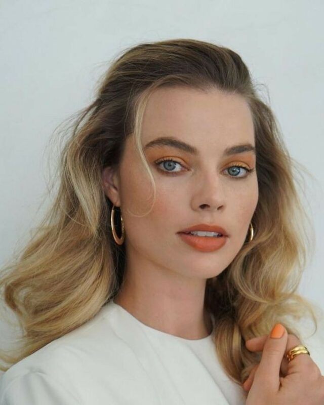 Apricot make up 