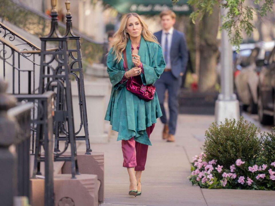 ΗCarrie Bradshaw (Sarah Jessica Parker) με τη baguette bag