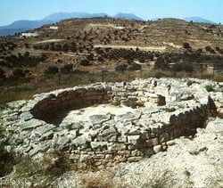 https://maxmag.gr/politismos/istoria/mykines-otan-o-mythos-synantaei-tin-pragmatikotita/