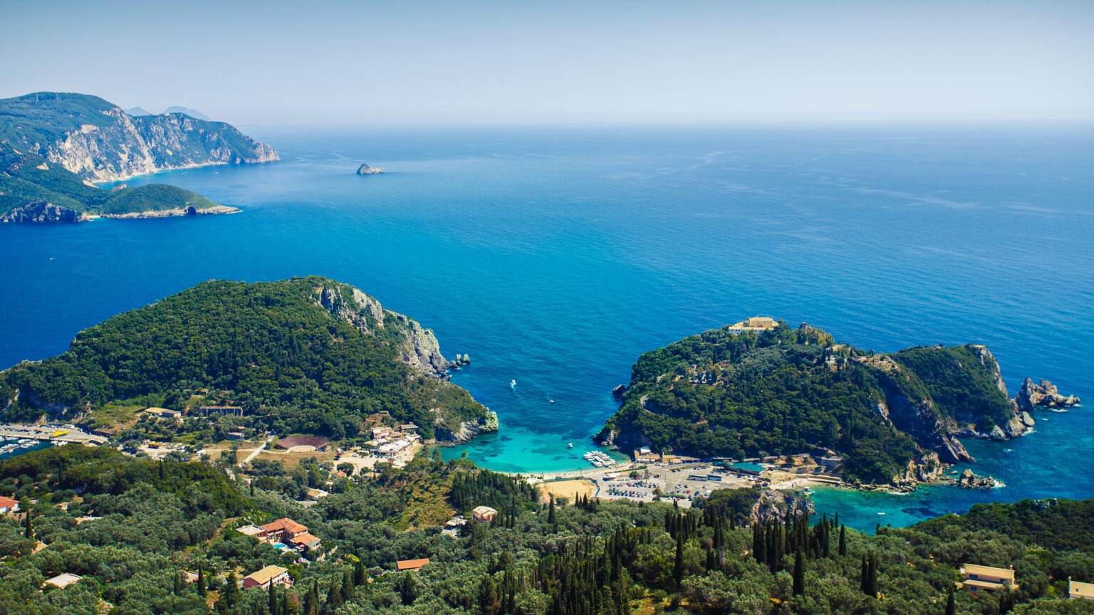 Λάκωνες