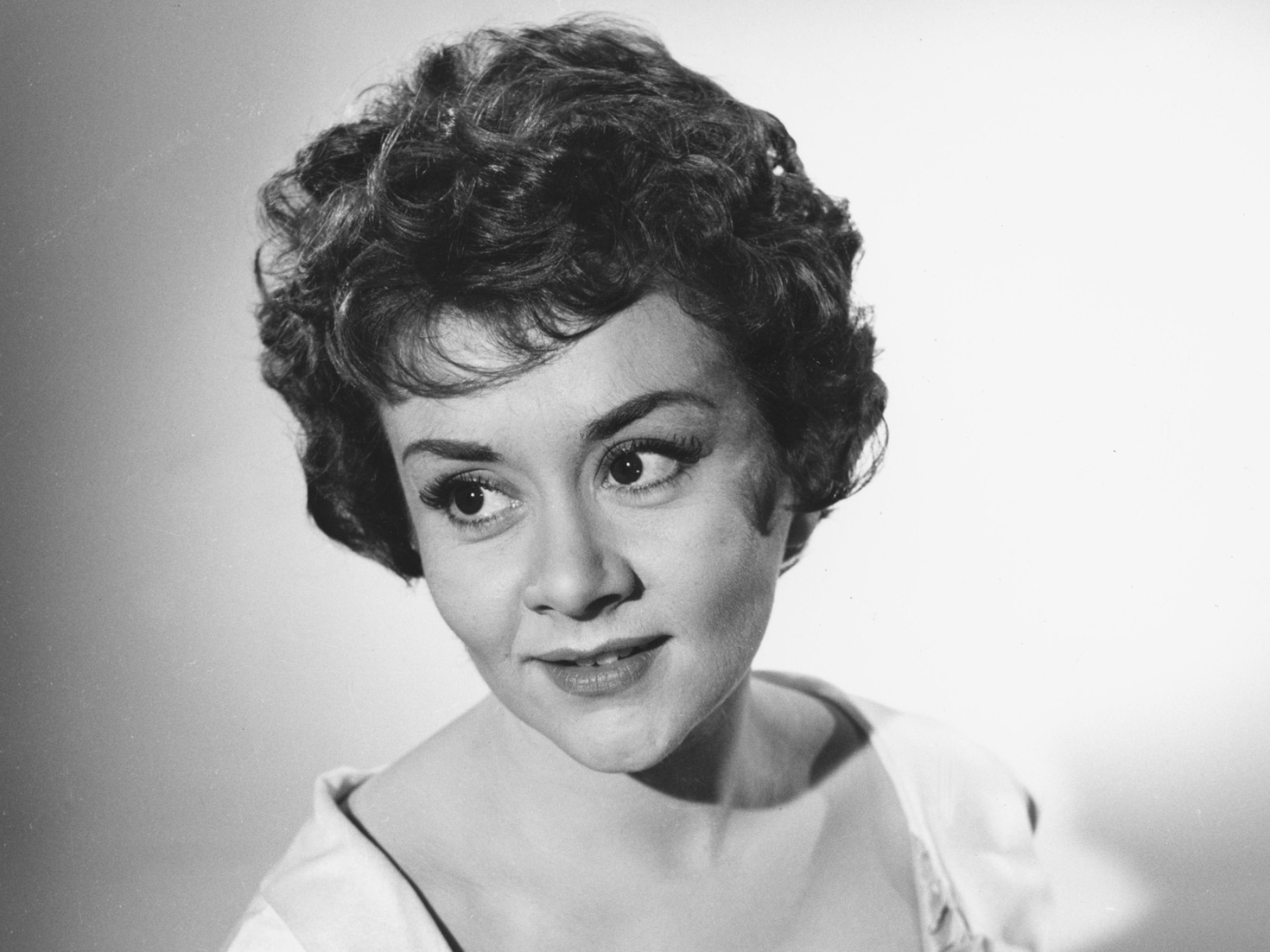 ηθοποιός Dame Joan Ploughright
