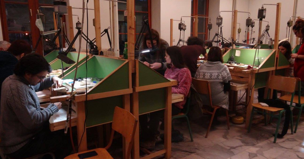 [Κοντινοί προορισμοί Σχολή Αργυροχρυσοχοΐας Στεμνίτσας]
