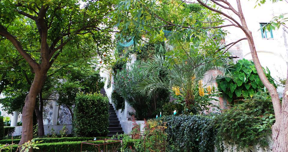 [Σαλέρνο Giardino della Minerva]