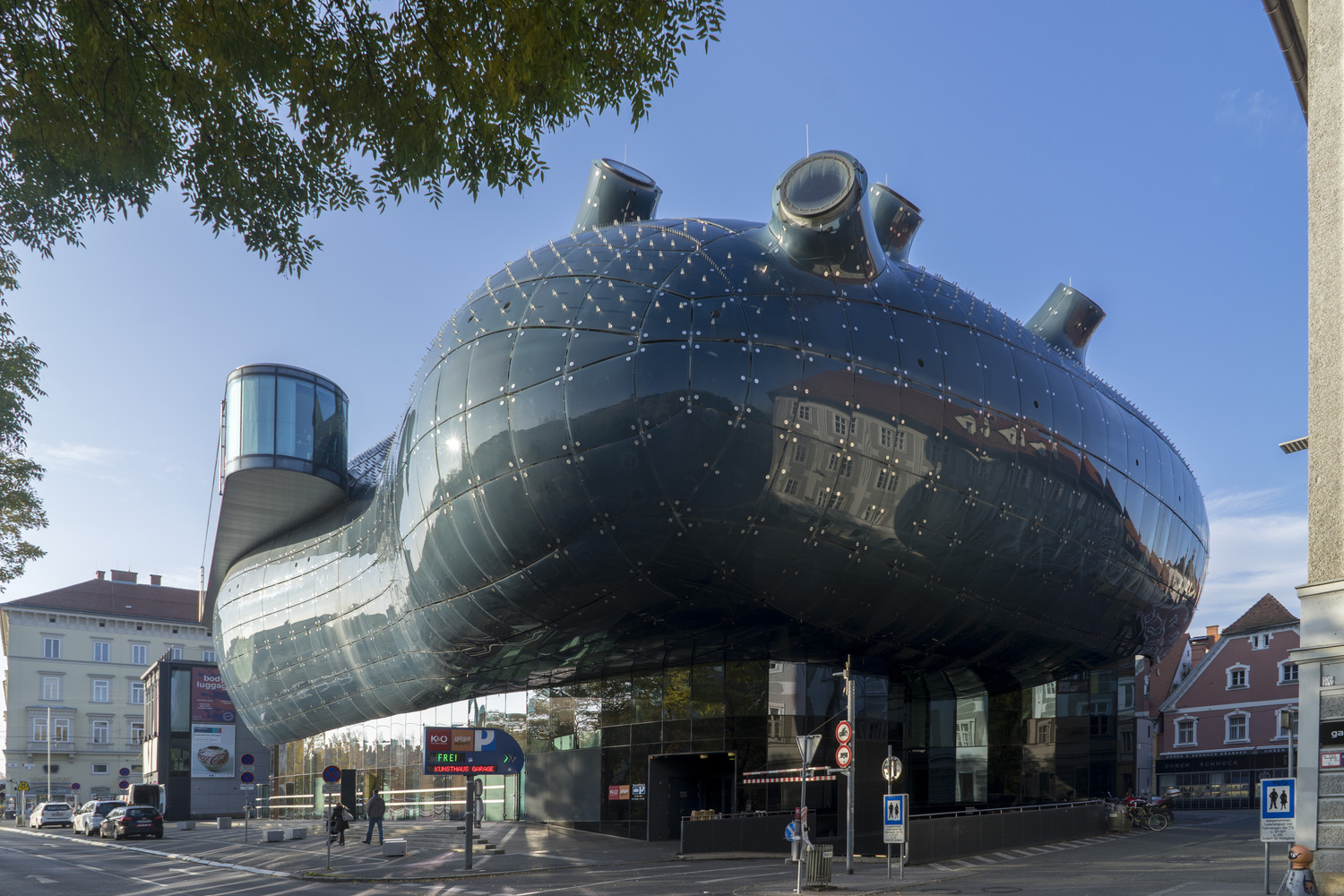 [Γκρατς Kunsthaus Graz]