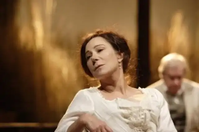 https://theartsdesk.com/theatre/cherry-orchard-national-theatre