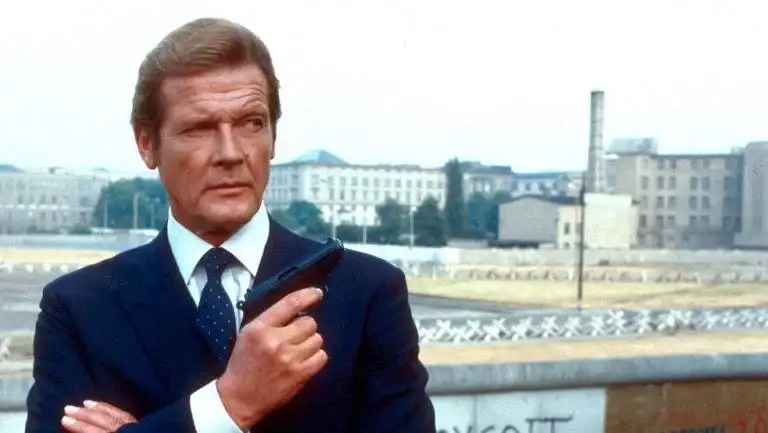 James Bond 