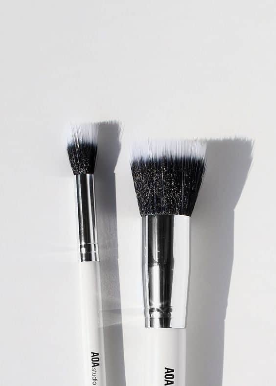 stippling brushes
