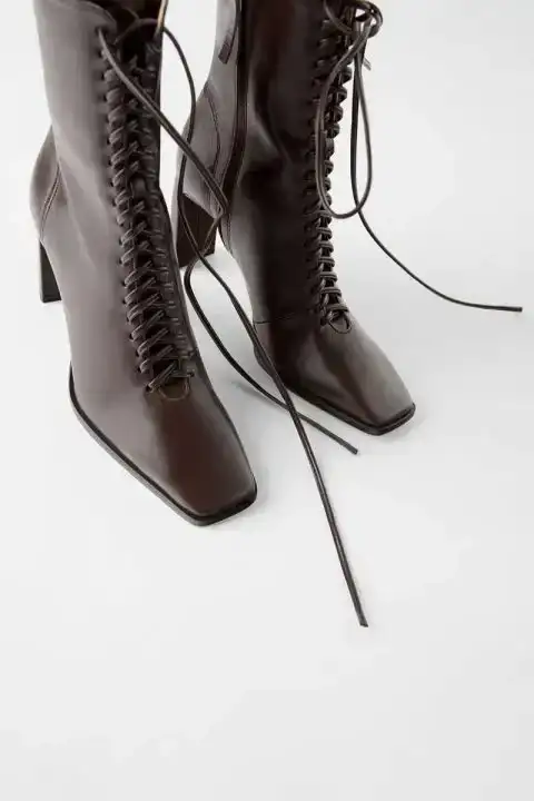 lace up boots