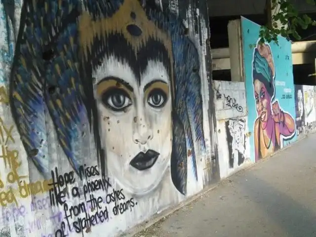 Μόσταρ