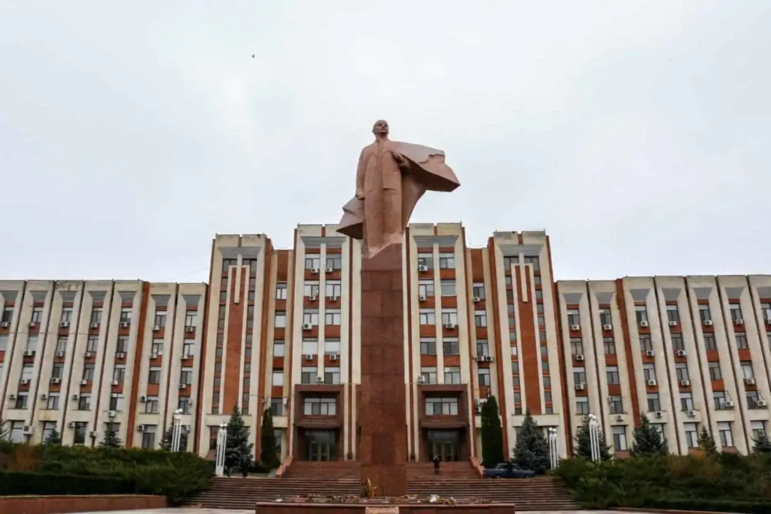 Government building