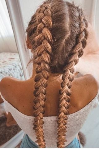 beach waves hair look
